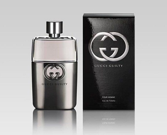 لمحبي العطور الخشبية... اليكم أفضل 10 أنواع عطور عليكم أن تقتنوها!